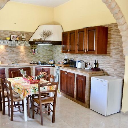 Villa Rosa - Ai Piedi Dell'Etna Brucoli Eksteriør bilde