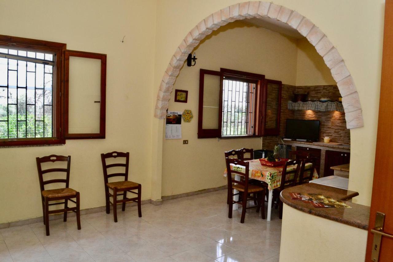 Villa Rosa - Ai Piedi Dell'Etna Brucoli Eksteriør bilde